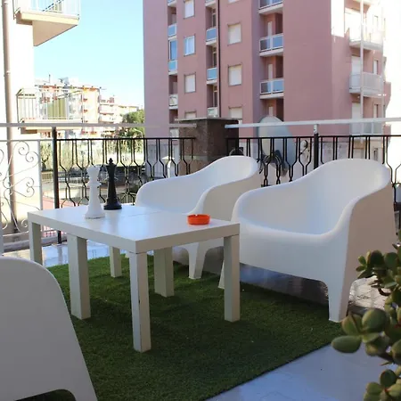 Mondrian Marina dʼAndora